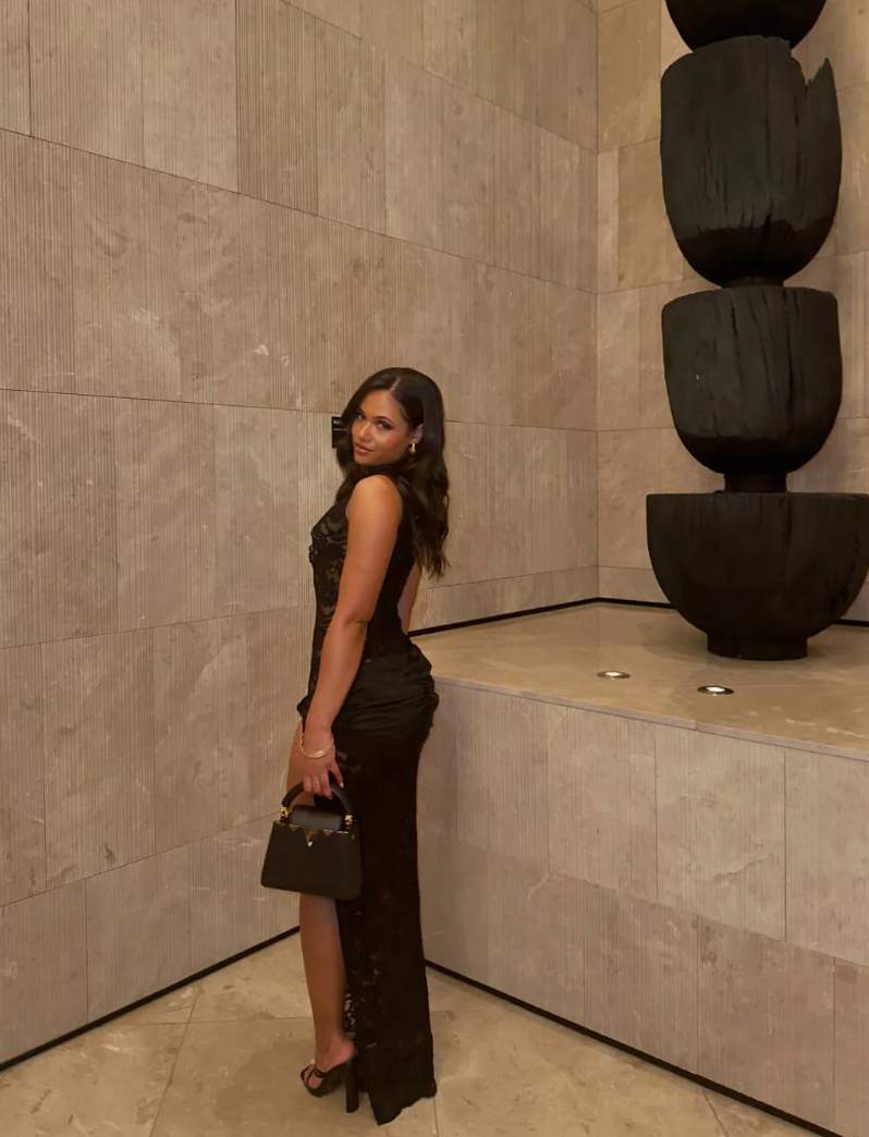 Voyage | Elegant lace dress